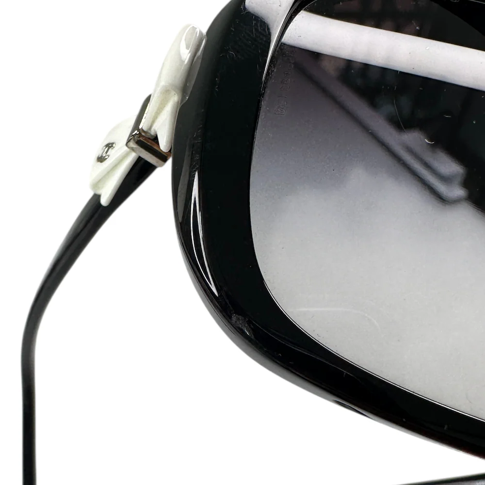 CHANEL C.501/3C BOWTIE MOTIF SUNGLASSES - Image 12