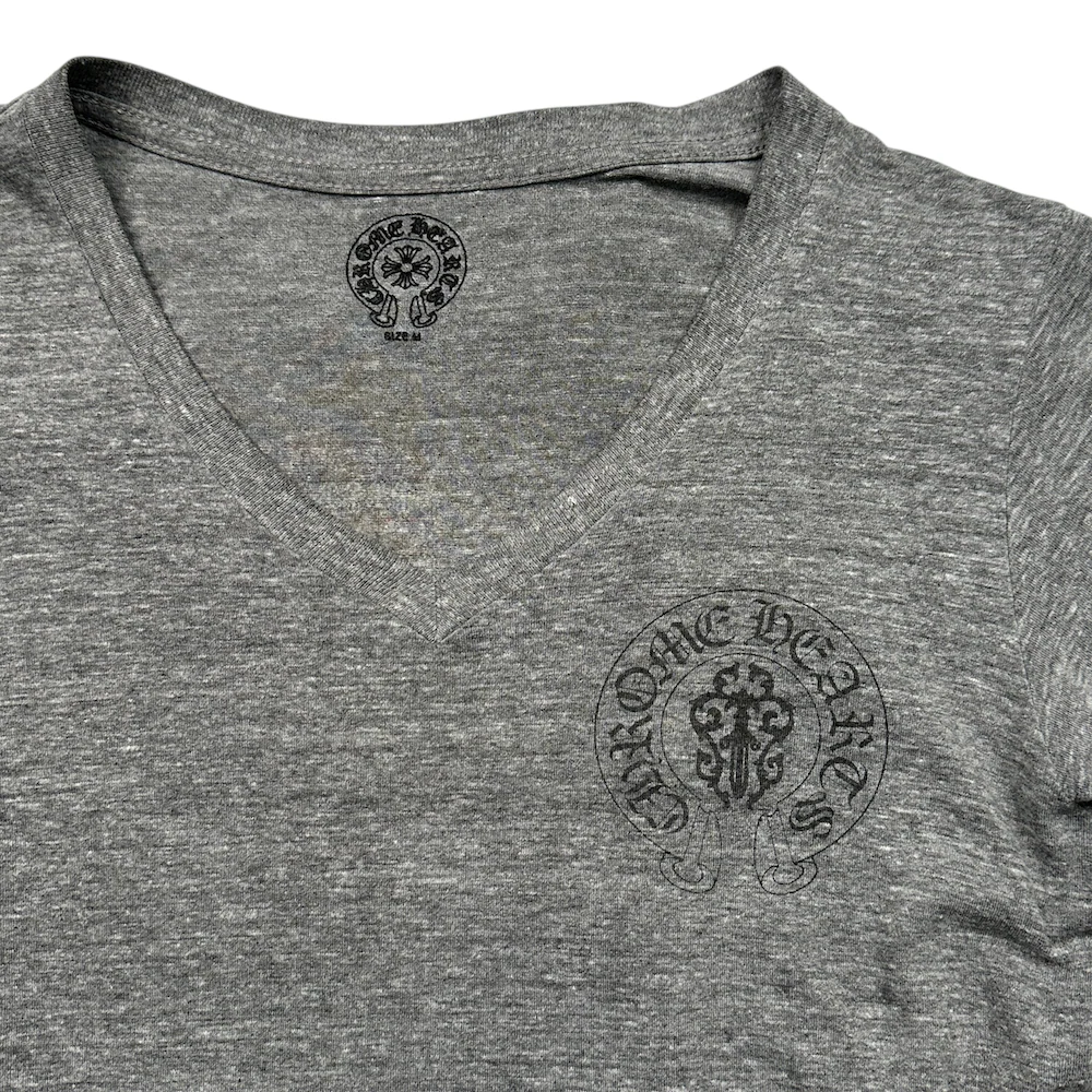 CHROME HEARTS USA FLAG V-NECK - Image 3